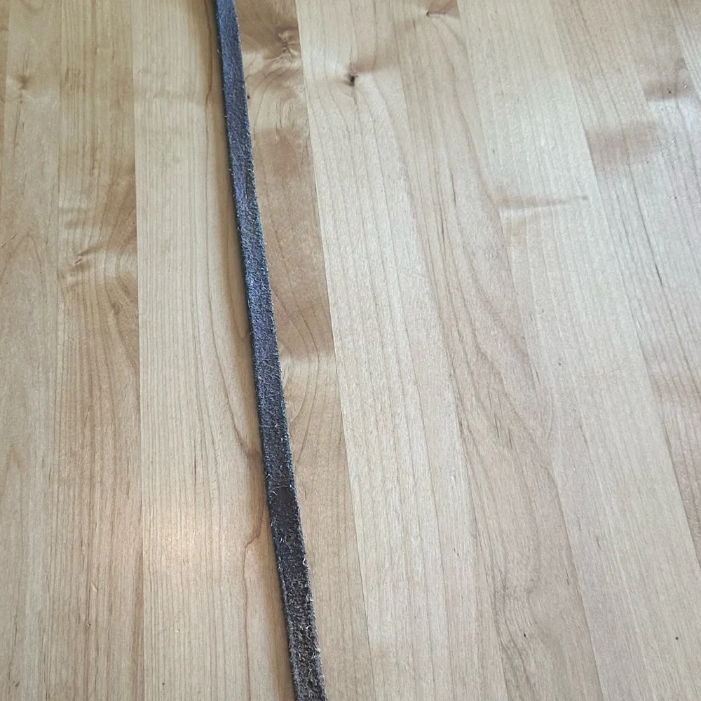 Vintage Abercrombie & Fitch Brown Leather Skinny Chevron Arrow Belt 39